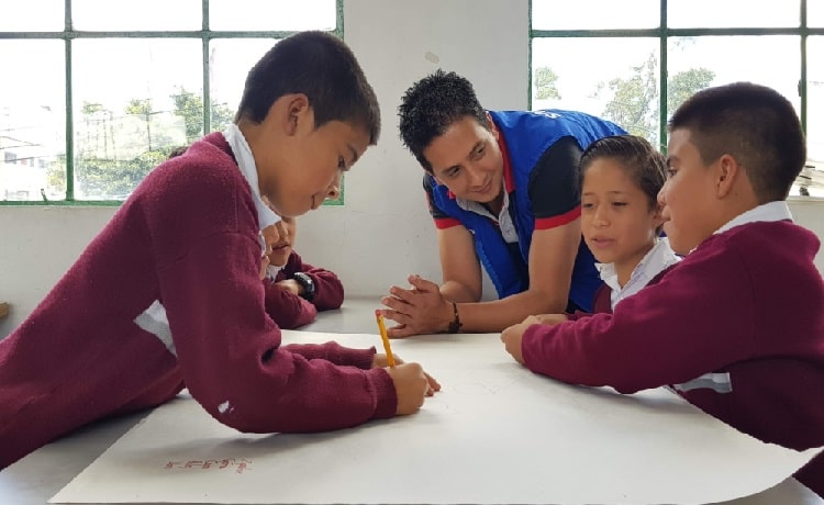 اینترنت اشیا در مدارس برای همه