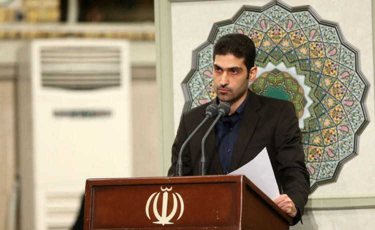 احمد آبنیکی در دیدار با رهبری